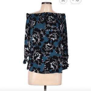 White House Black Market Blue Floral 3/4 Sleeve Top Size L